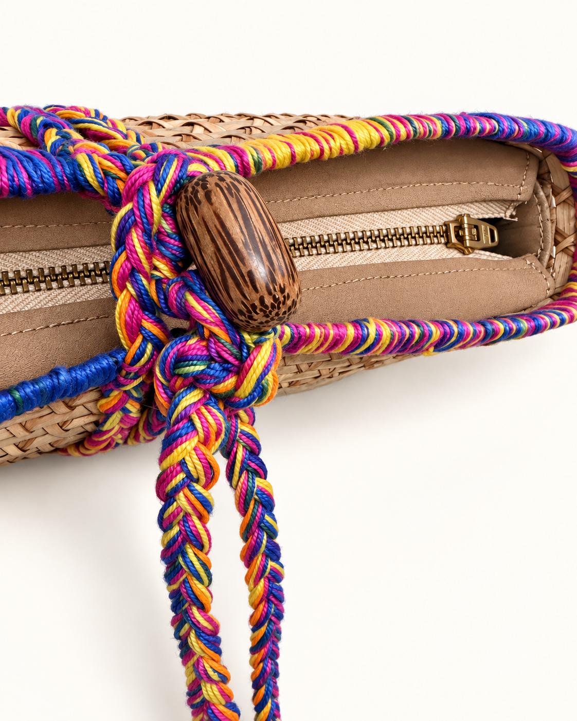 Francesca I Nito Vine Clutch Bag